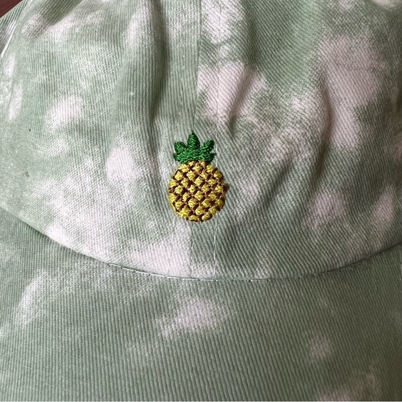 NWT 🍍Pineapple Green & White Baseball Cap - Picture 2 of 8